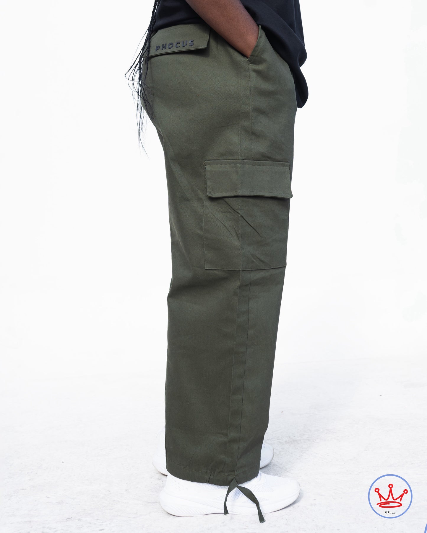 Loose Fit Cargo Pants (Female)